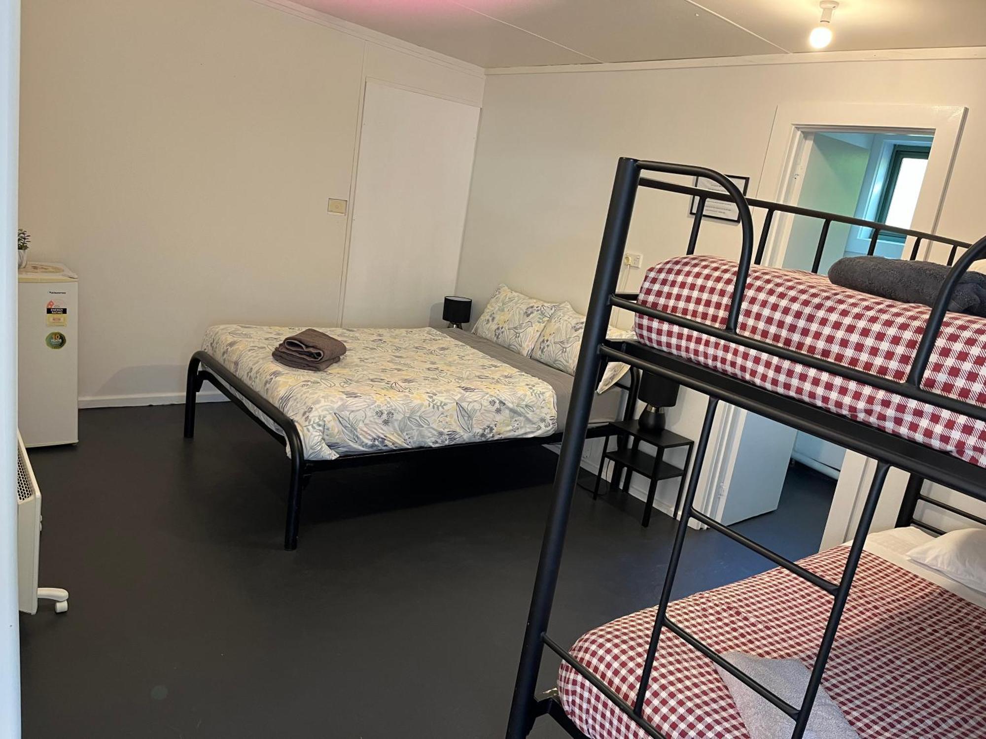 Tim'S Place Hostel Halls Gap Exterior foto