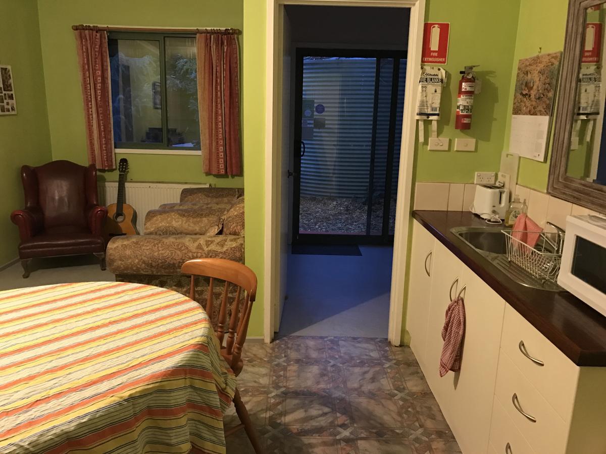 Tim'S Place Hostel Halls Gap Exterior foto